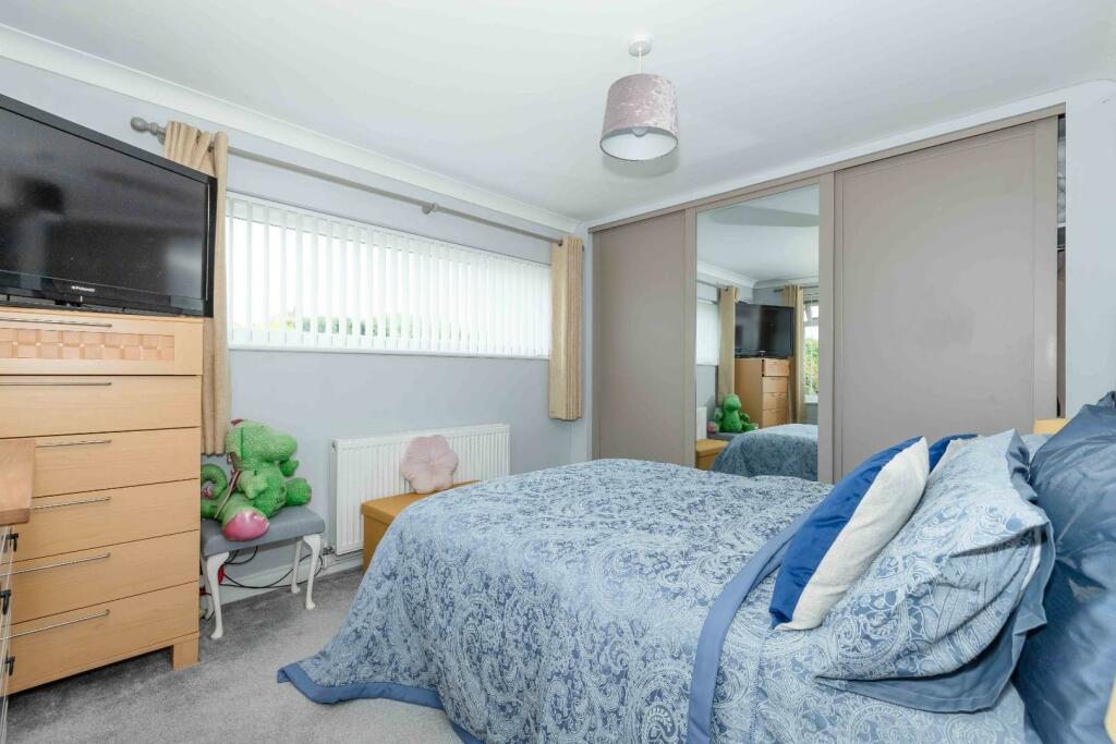 1 Burnside Crescent_16.JPG