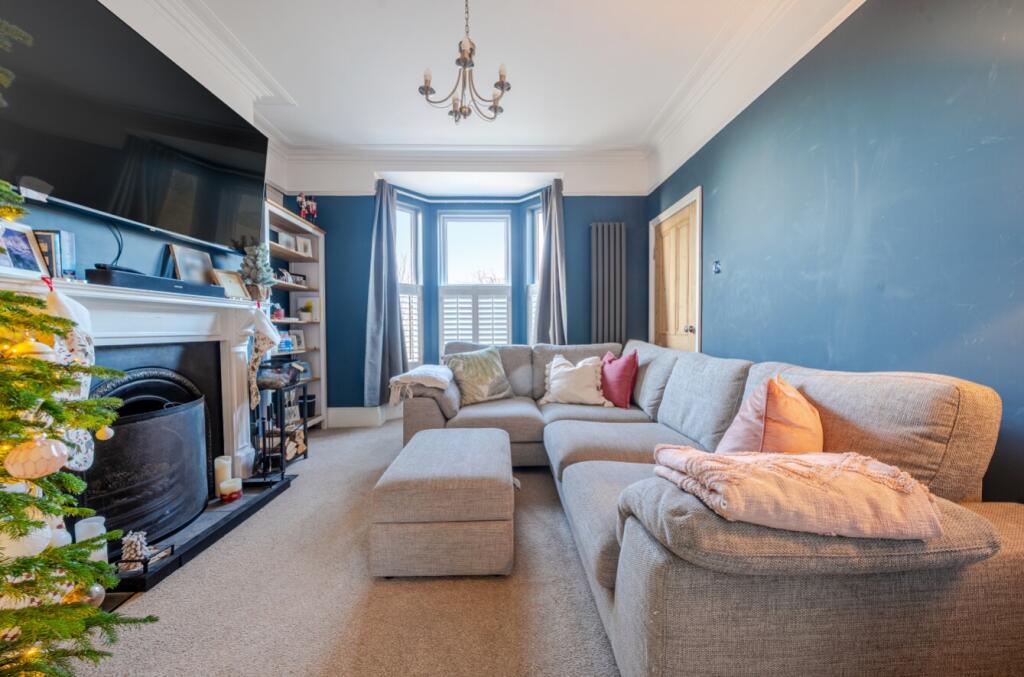 1385826-18-692ef936b043a