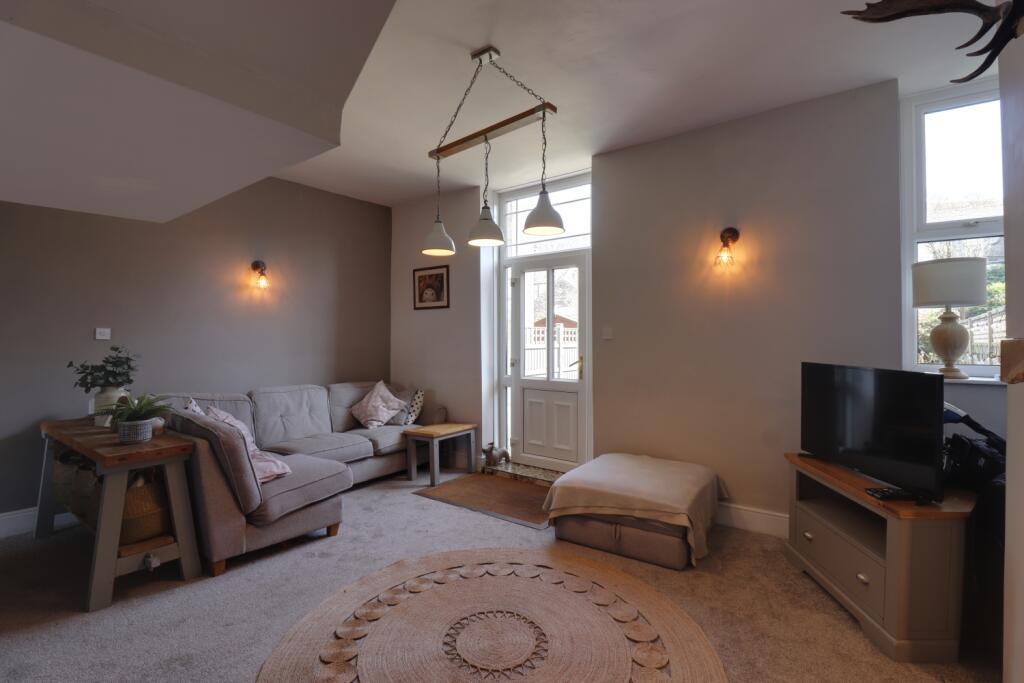 Lounge 2