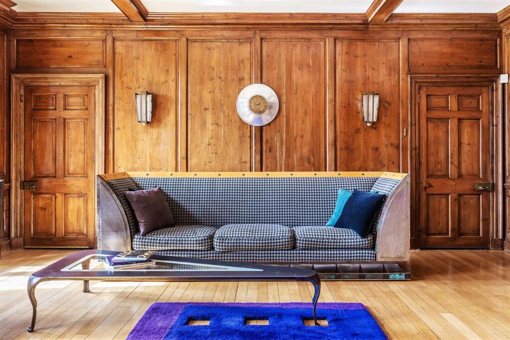 House. Partnership
