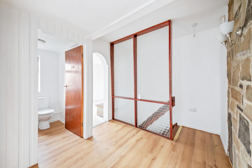 INNER HALLWAY