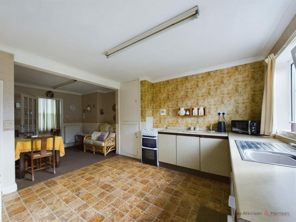 Kitchen/Dining Room