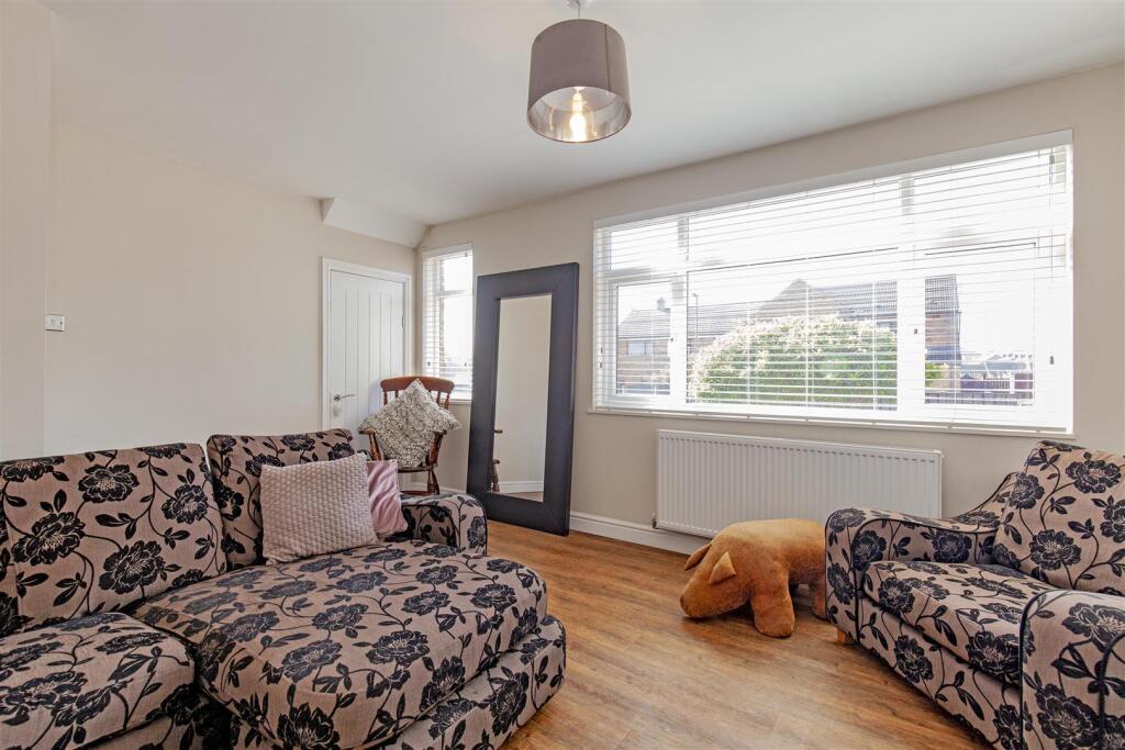 Reception Room-4.jpg