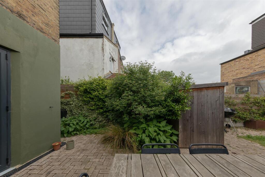 Wellington Road, E17