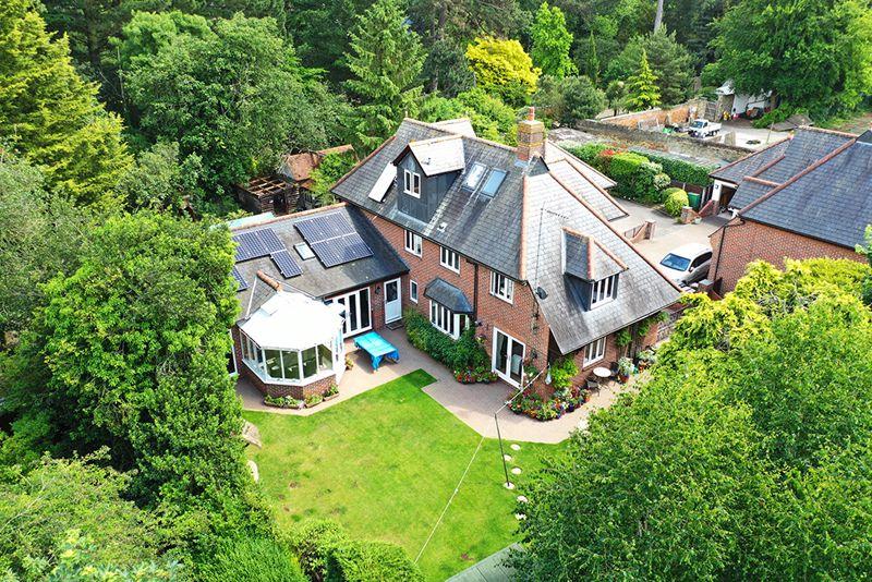 Oakwood (rear ...