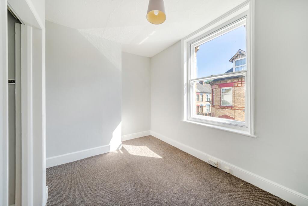 1356408-9-68d2a06d79993