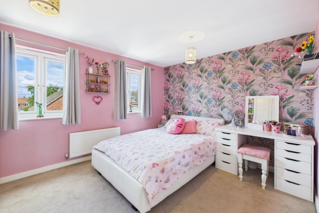 CAM03162G0-PR0289-STILL032