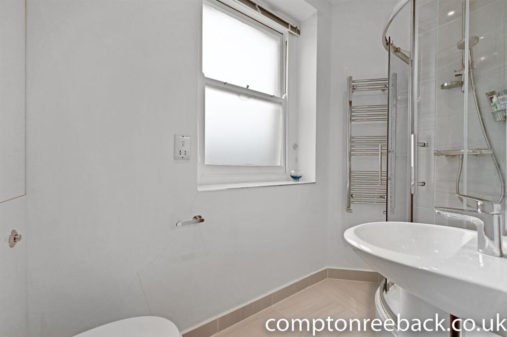 RCCR- 115 delaware mansions- EnsuiteA.jpg