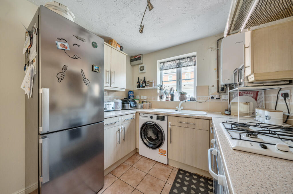 1311831-5-68517a9...