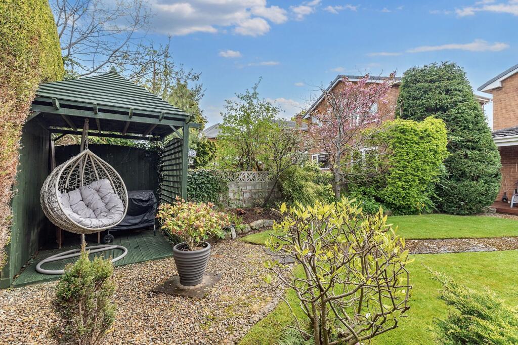 Garden to rear
