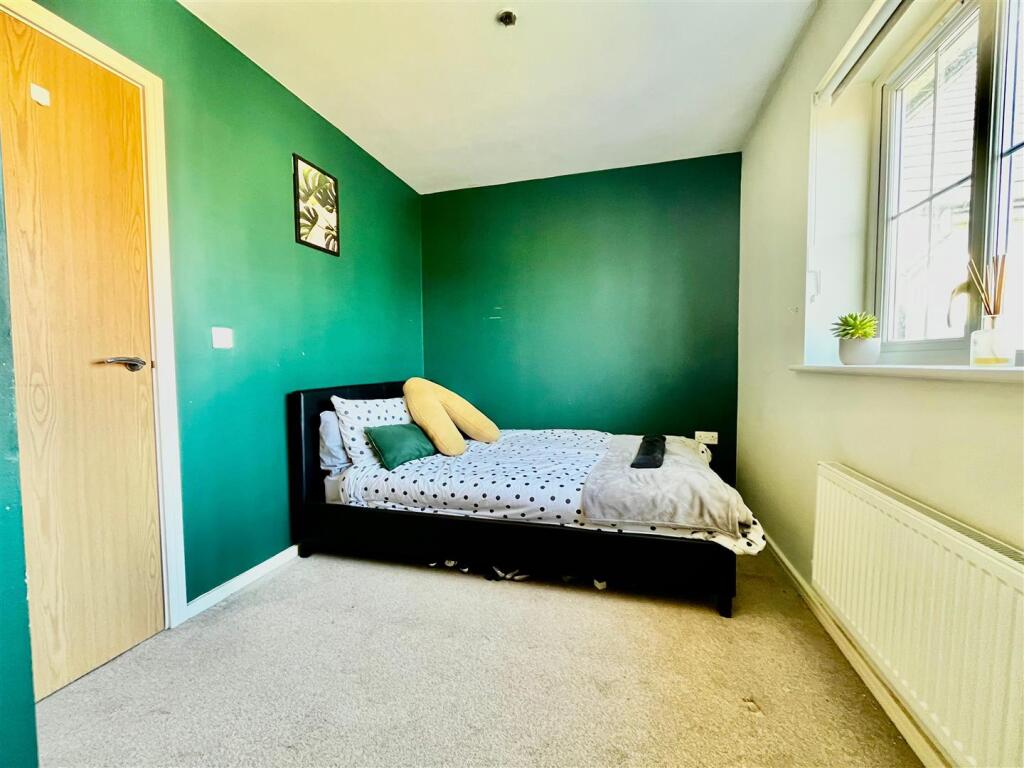 Bedroom 2.jpg