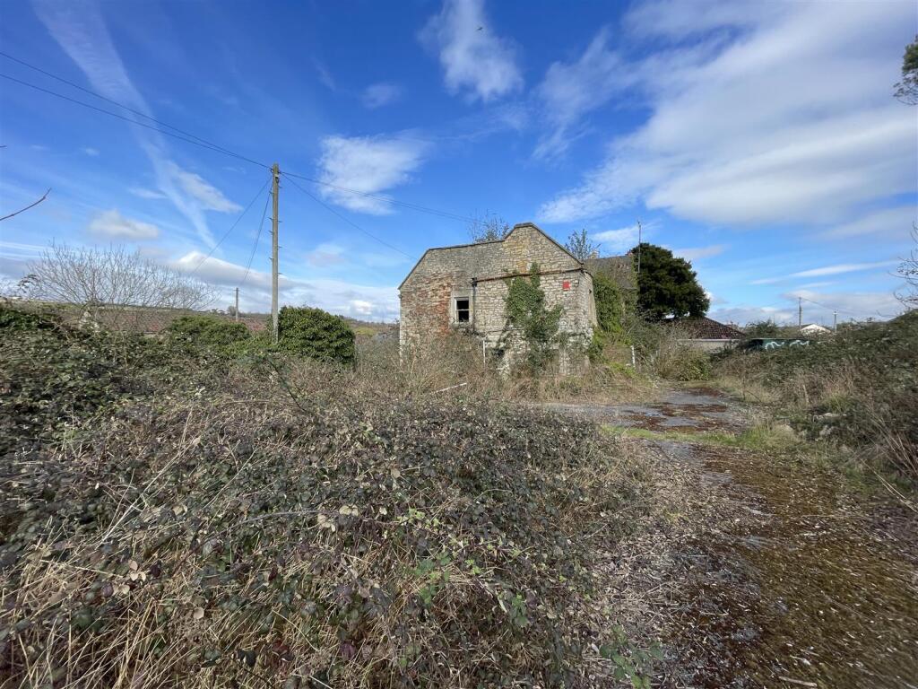 17 Station Road, Midsomer Norton, BA3 2AZ Freehold