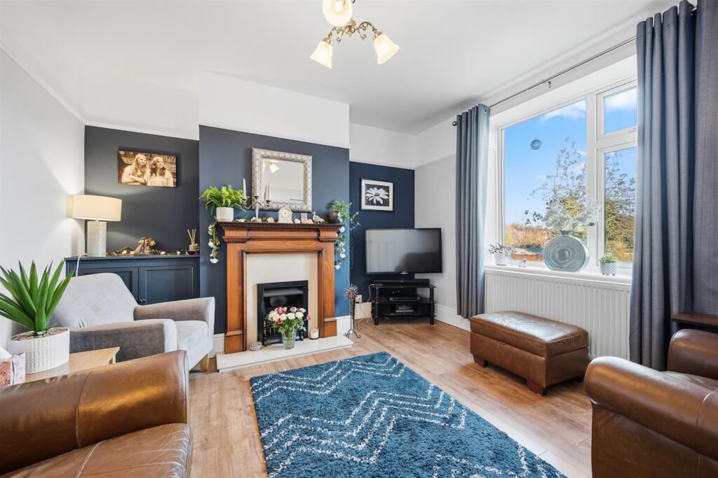 Saxton Mee 3 Undercliffe 0042.jpg