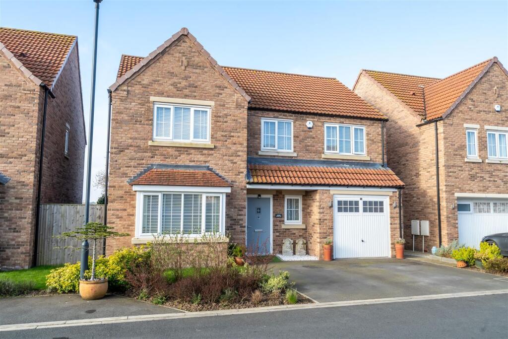 windsor close i.jpg