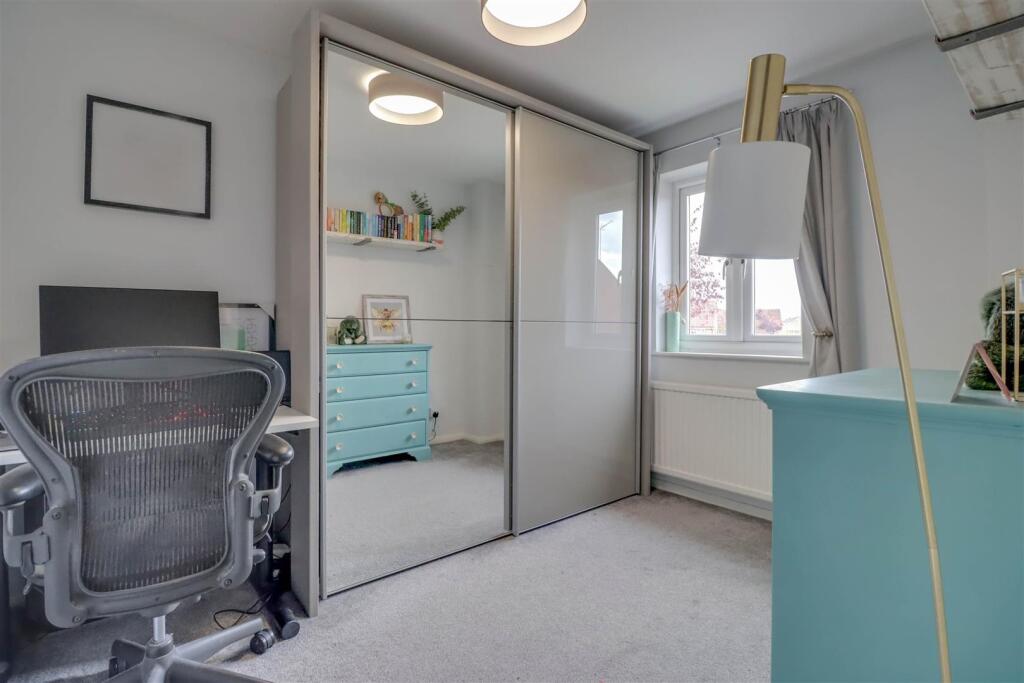 60 RODING NEW INSIDE-9.jpg