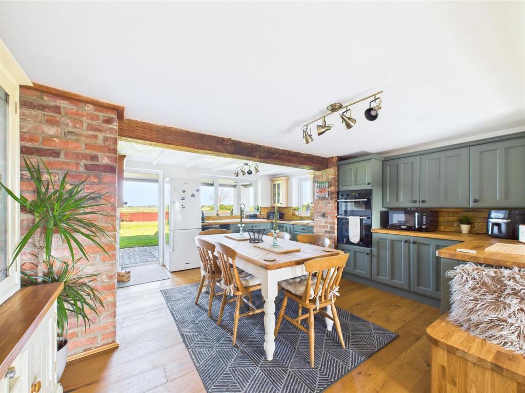 Open Plan Kitchen/Living/Dining