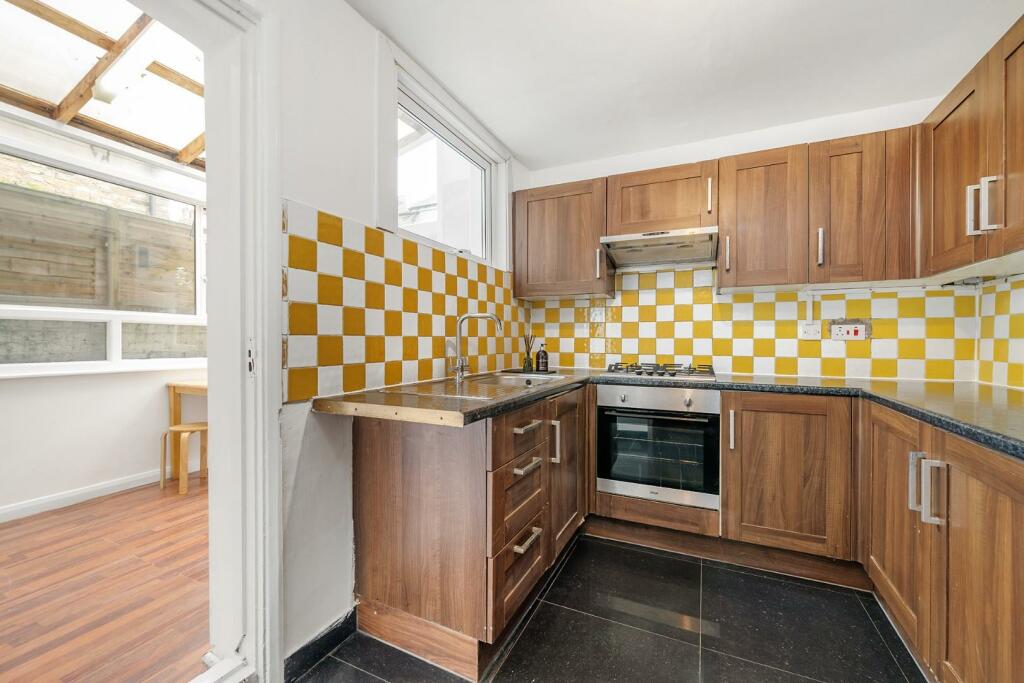 Kitchen.JPG
