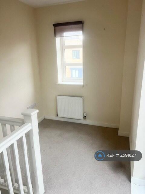 Office/Bedroom 3