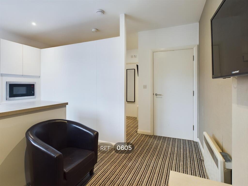 Kitchen &amp; Living area