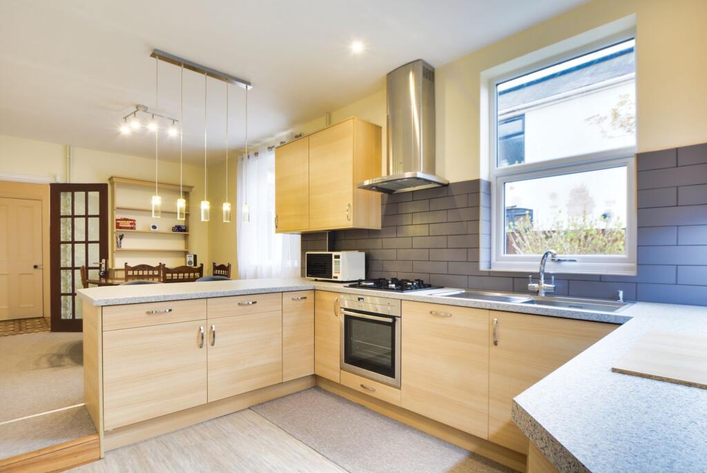 Open Plan Fitted Dining Kitchen
