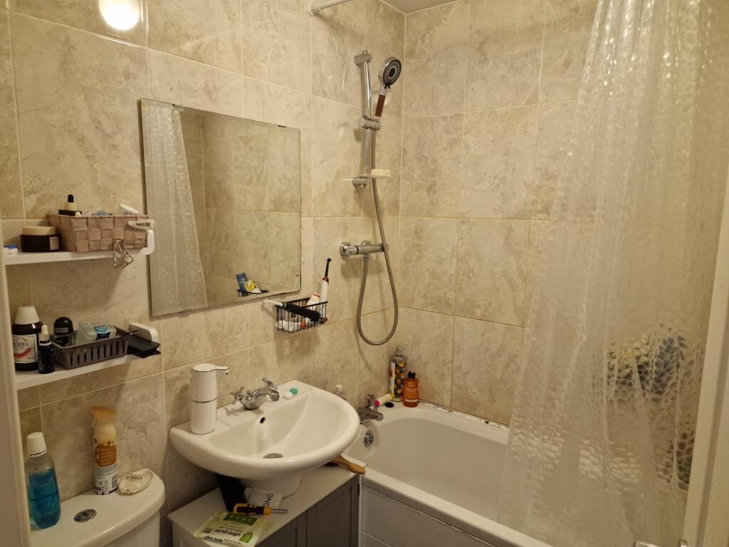 bathroom 5CS
