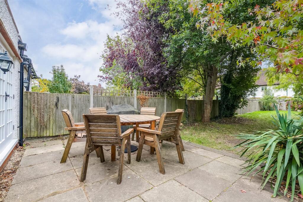 Norton Way South 357-37.jpg