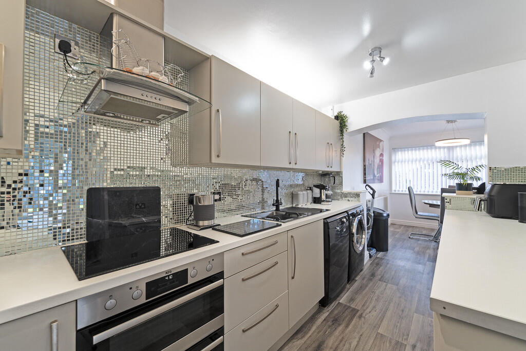 kitchen-bungalow-...