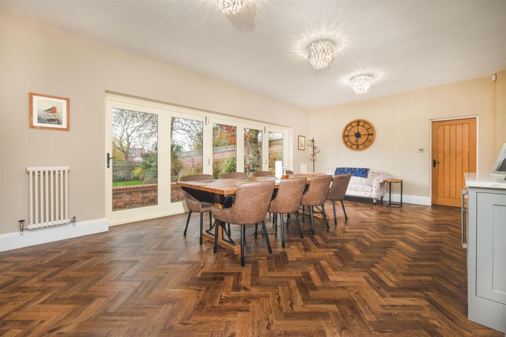 Upper Church St, Ashby