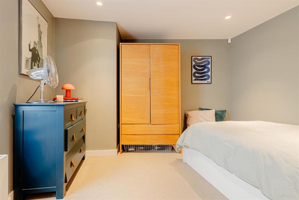 Hillfield Mews (18).jpg