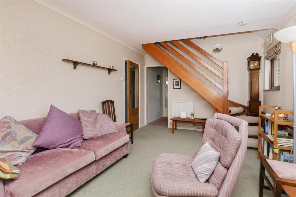 Bramleys Estate Agents - Lydgate Drive - Lepton (2