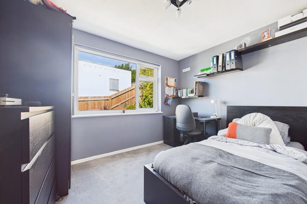 CAM01085G0-PR0583...