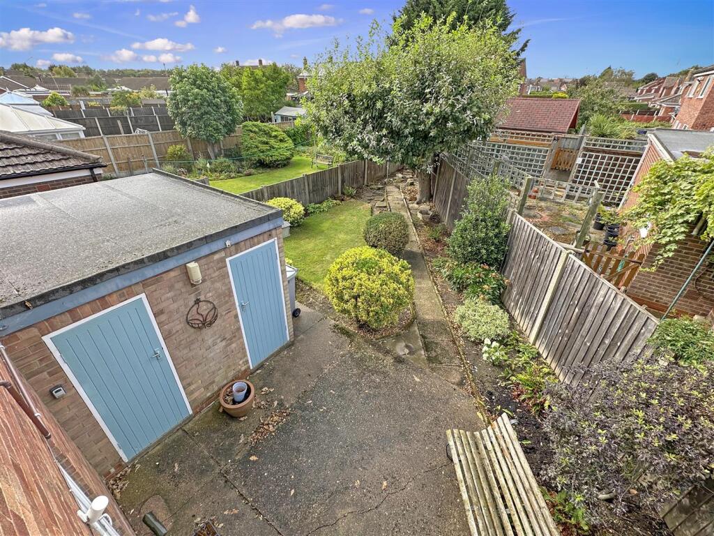 Rear Garden &amp; Outbuildings 065