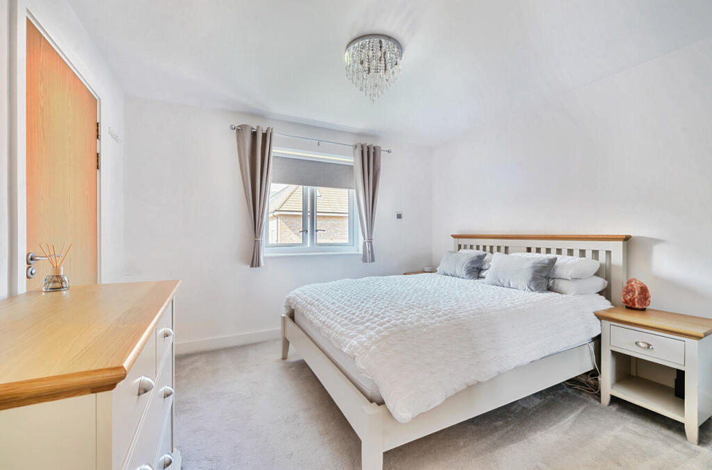 13-682314867fdad-...