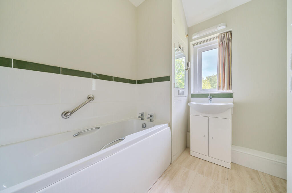 1306598-19-68482a...