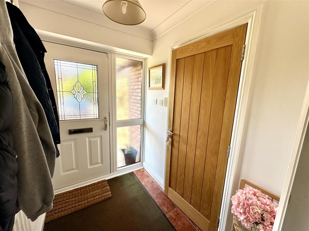ENTANCE PORCH