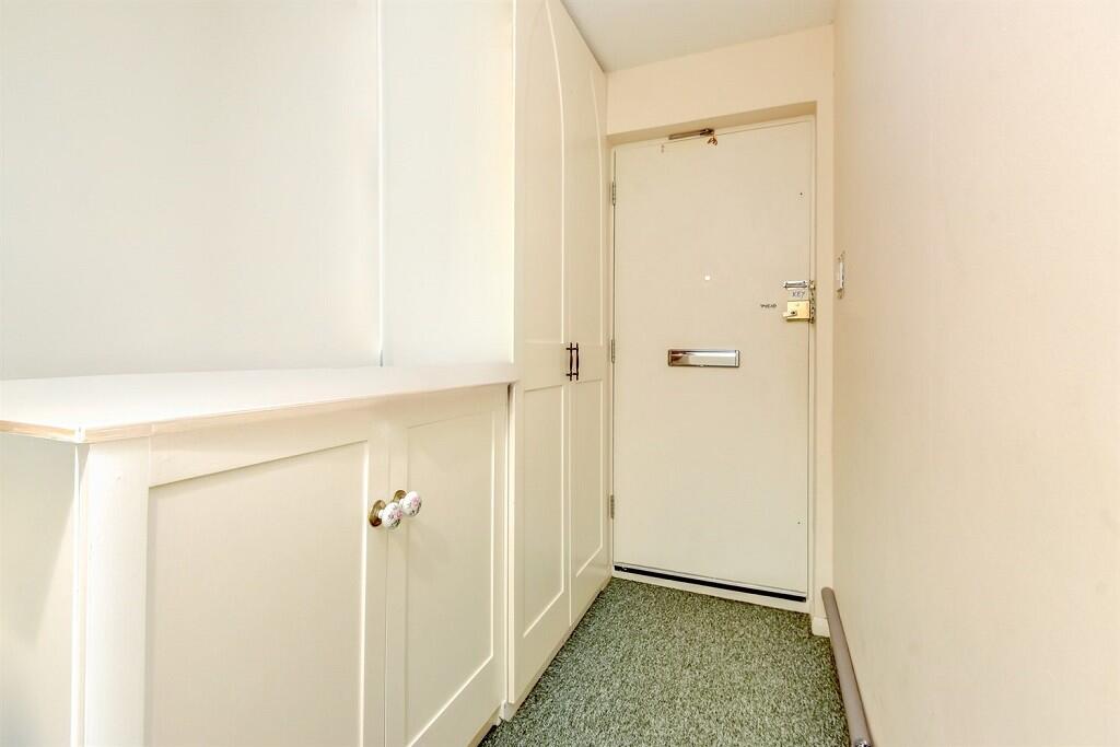 10656_45530_IMAGE...