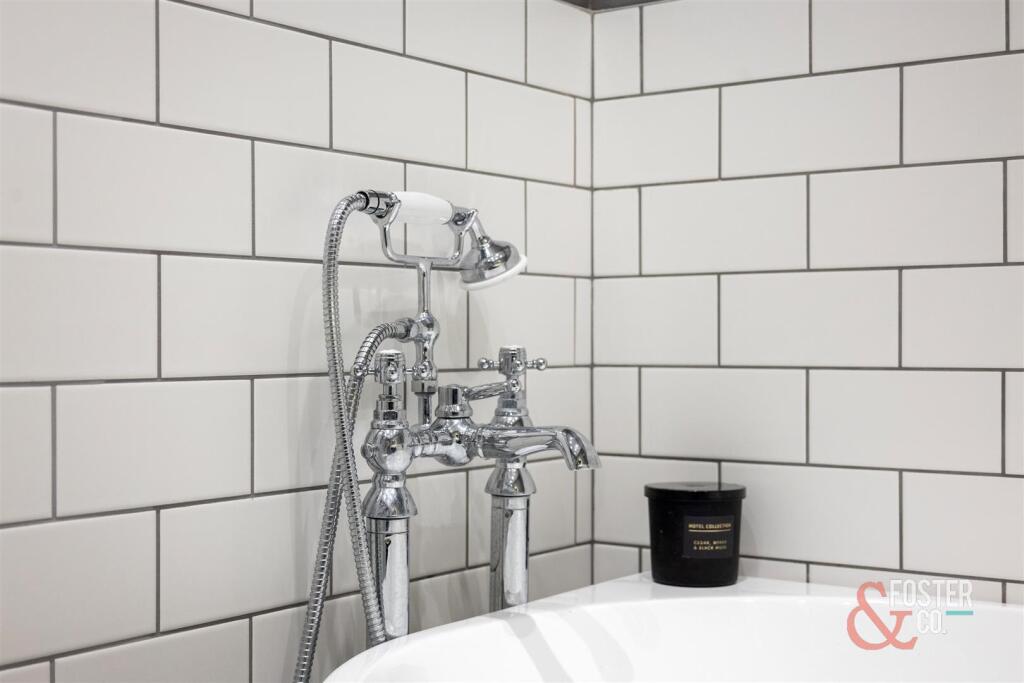 Cromwell Road, 14, Flat 1-011.jpg