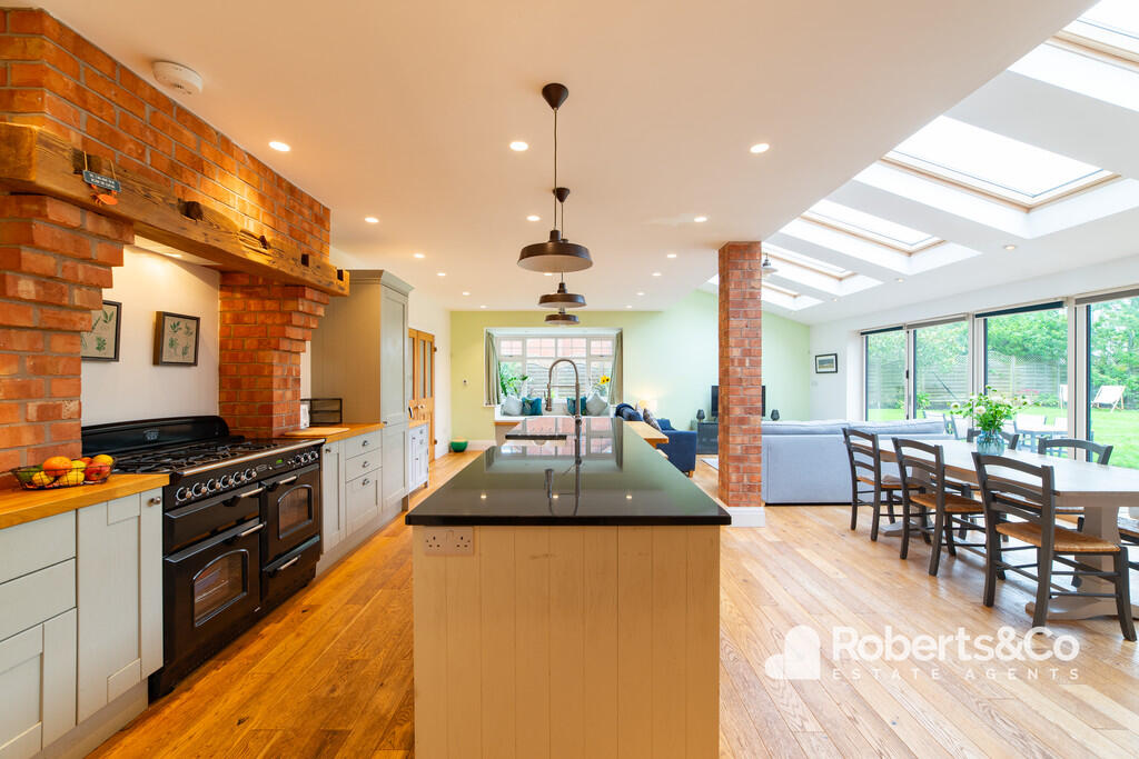 Open Plan Family ...