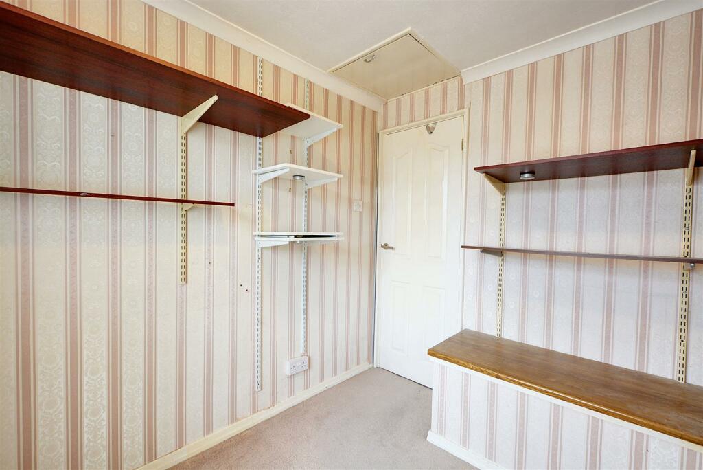 Bedroom 3_2.jpeg
