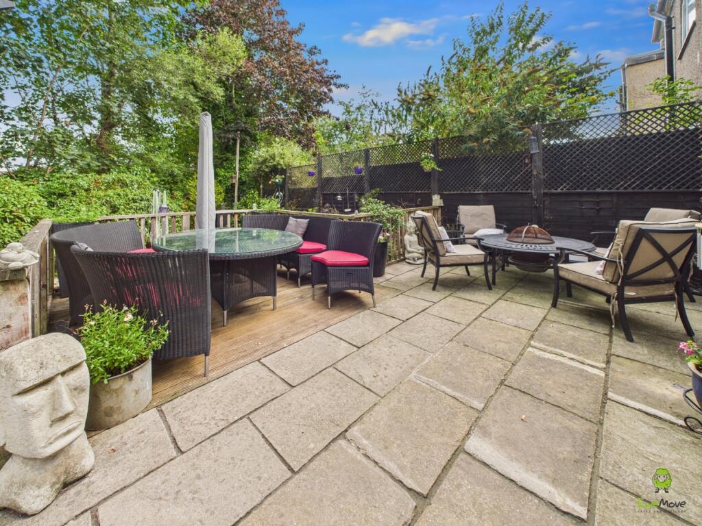 Presented by Clinton at EweMove Bexleyheath and Da