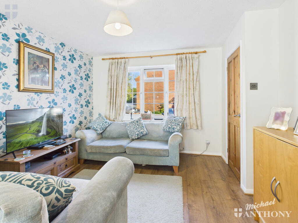 CAM03852G0-PR0442-STILL015