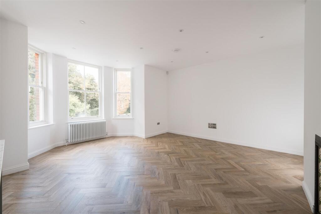 Gosmore Ley Close-97.jpg