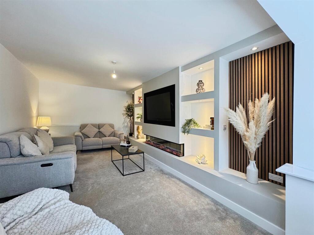 5cb99832--406A-AE74-840B89D42CAF-33767-0000183DB93