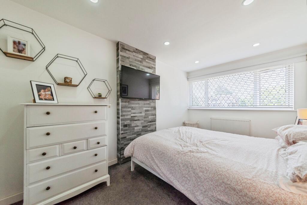 16_arnold_avenue-1
