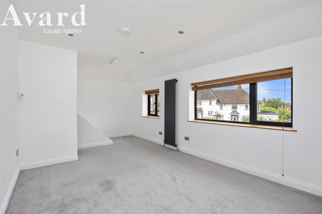 Warnham Rise_9-009.jpg