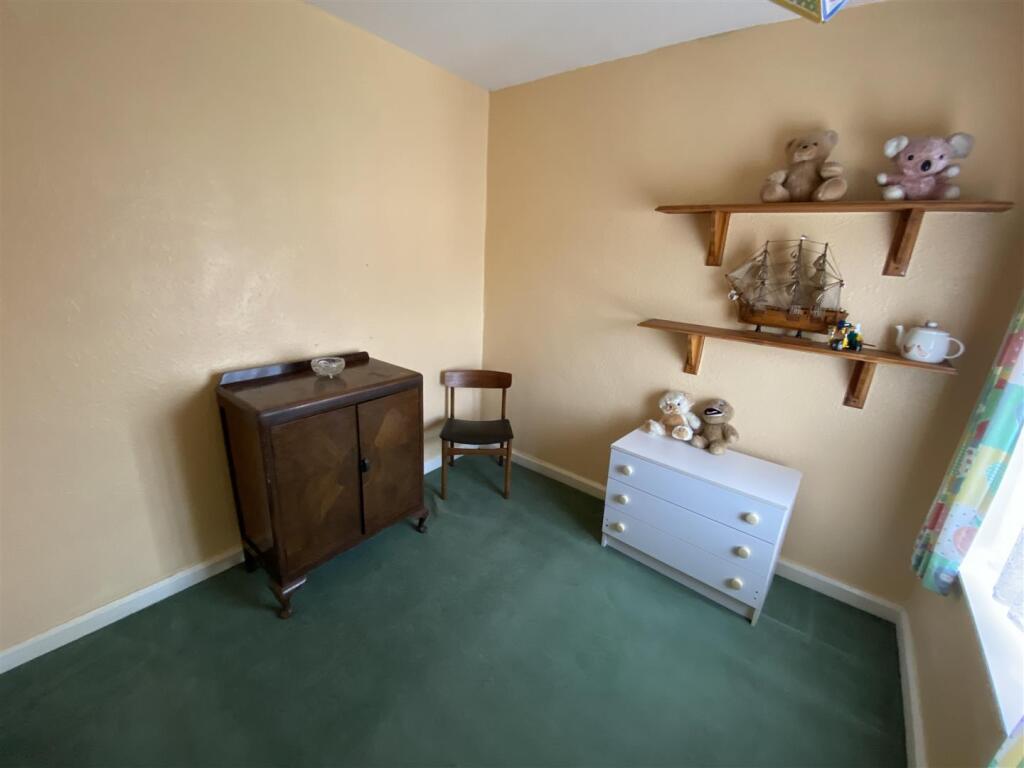 Bedroom no.3 front:
