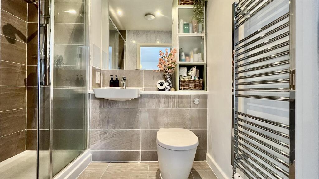 Ensuite