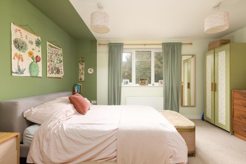 6 Fraynes Cl, BS3-15.jpg