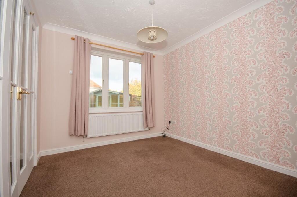 Dining room pic 2.jpg