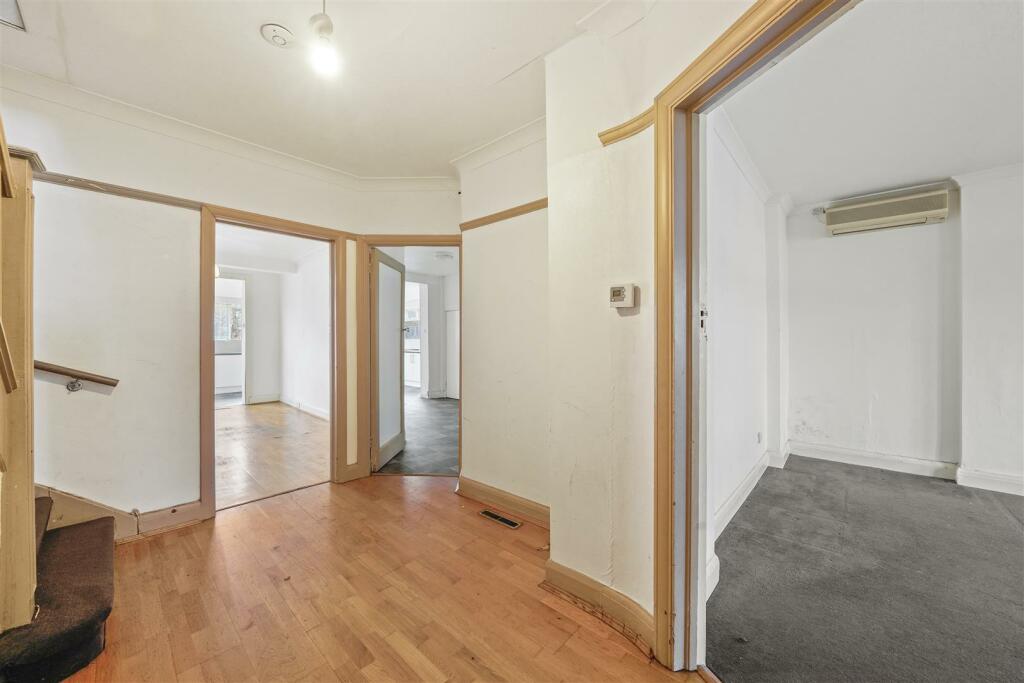216 Watford Road - xnxN2LxeAJJDREhsGdLU.jpg
